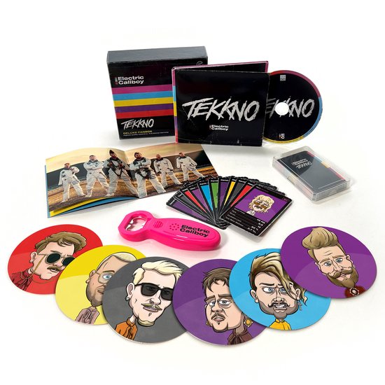 Elektrische Callboy TEKKNO Deluxe Fanbox met CD, bieropener, onderzetters en kaartspel.