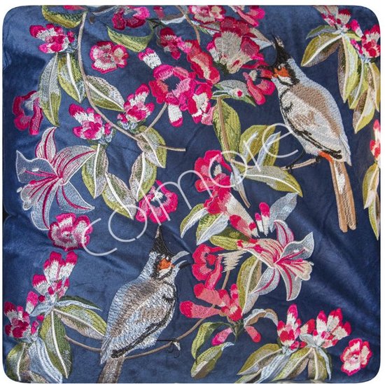 Colmore by Diga luxueus chique kussen blauw fluweel met geborduurde vogel bladeren print 50 x 50 cm