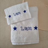 Gepersonaliseerde handdoek en washandje met naam - kraamcadeau - huwelijkscadeau - verjaardag - jubileum