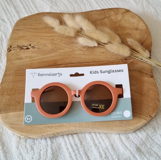 Zonnebril Kind 1 -3jaar-Unisex-UV400- Rond-Roest van Cooper & Baby. — afbeelding 2
