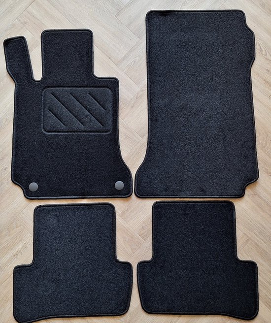 Tailored Boot Liner Mat For Mercedes C-Class W204 Saloon (2007-2013) - Waterproof