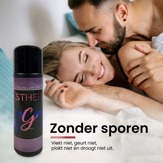 Fles STHER Silicone Lubricant bij een lachend stel in bed, met tekst "Zonder sporen" en "Vlekt niet, geurt niet, plakt niet én droogt niet uit."