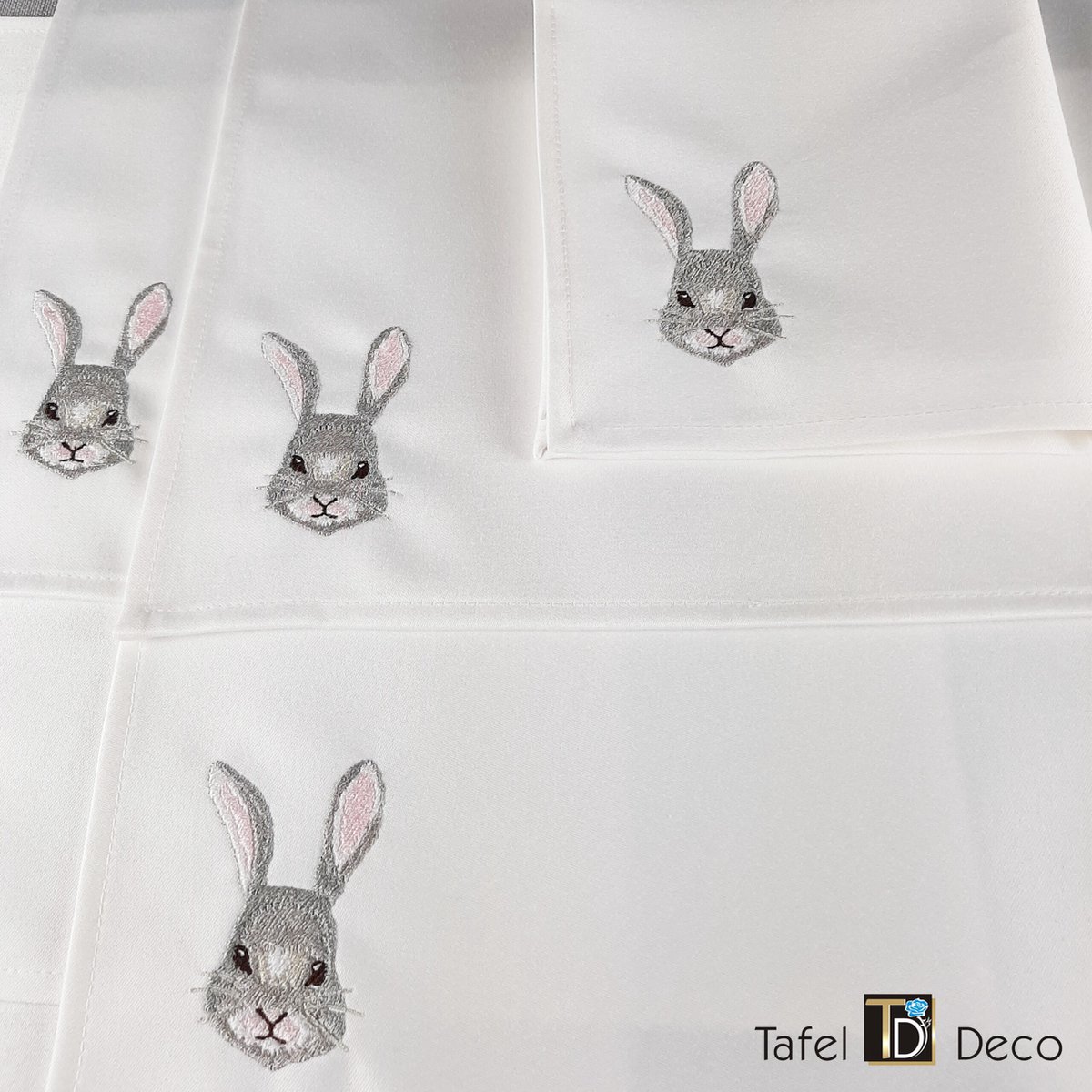Tafel-Deco Servet geborduurd met Paashaas, wit, 36 cm x 36 cm, set van 6