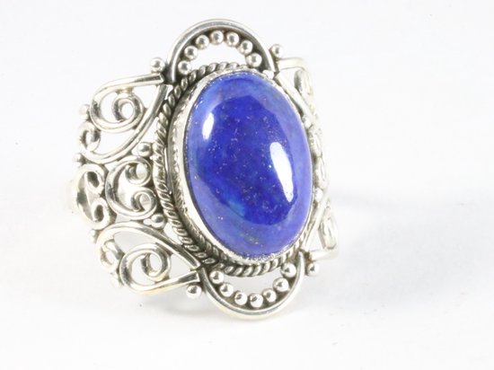 Opengewerkte zilveren ring met lapis lazuli - maat 18.5