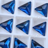 Opnaai Strass steentjes, Triangle Capri-Blue, Sew on Stone, 3 holes Flatback Rhinestones, Strass Triangle 16mm 18st| Strasstenen van Glas | Glitter steentjes voor turnpakje, Ritmische pakjes,