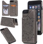 Bloem reliëfpatroon schokbestendig beschermhoes met houder & kaartsleuven en fotolijst voor iPhone 8 Plus / 7 Plus (grijs)
