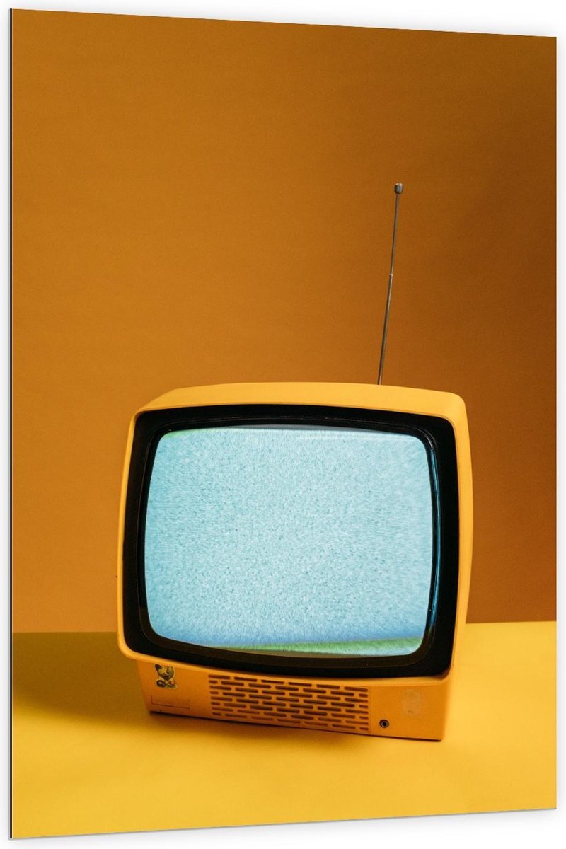 Dibond - Gele Oude TV - 100x150cm Foto op Aluminium (Met Ophangsysteem)