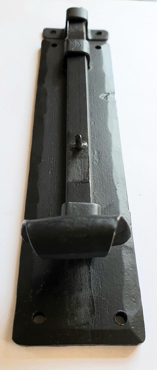 Zwarte deur of raam grendel 20 cm smeedijzer zwart