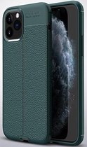 MM&A Flexibele Lederlook TPU Back Cover Case Hoesje geschikt voor Apple iPhone 12 Pro Max – Groen – Siliconen - Zachte Plastic – Soft Case