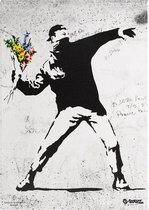 Banksy Graffiti - Flower Bomber - Wanddecoratie - Premium Kwaliteit - Canvas Print - Canvas Schilderijen - Muur Schilderijen - Canvas - Wanddecoratie - Afmeting 32cm x 45cm 2cm Dik