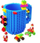 Build on Brick Mug - licht blauw - 350 ml - bouw je eigen mok met bouwsteentjes - BPA vrije drinkbeker cadeau voor kinderen of volwassenen - koffie thee limonade of andere dranken - pennenbeker - creatief accessoire voor op bureau