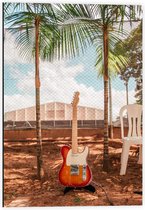 Dibond - Gitaar op Stuk Zand bij Bomen - 40x60cm Foto op Aluminium (Met Ophangsysteem)