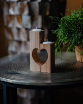 Set van houten theelicht houder in vorm van hart