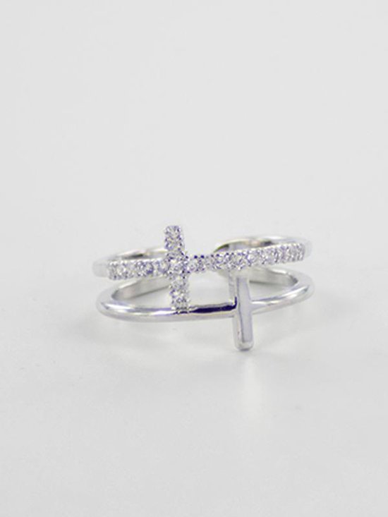 Zilveren Ringen Verbonden Met Een Kruis main image 0