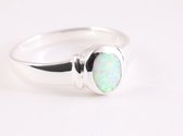 Fijne hoogglans zilveren ring met welo opaal - maat 16.5