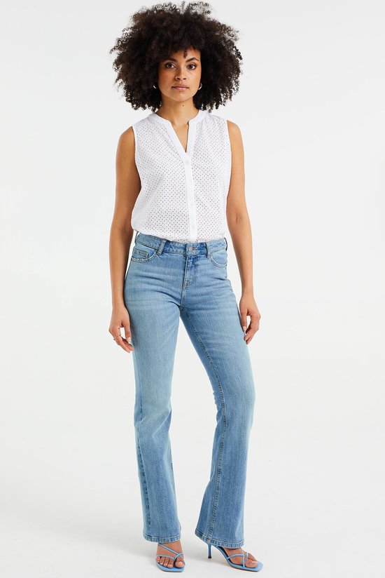 WE Fashion Dames mid rise flared jeans met stretch | bol.com