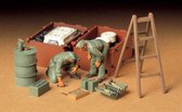 Tamiya German Tank Maintenance Crew + Ammo by Mig lijm