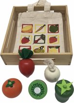 Fruits et légumes en bois avec sac en tissu et boîte