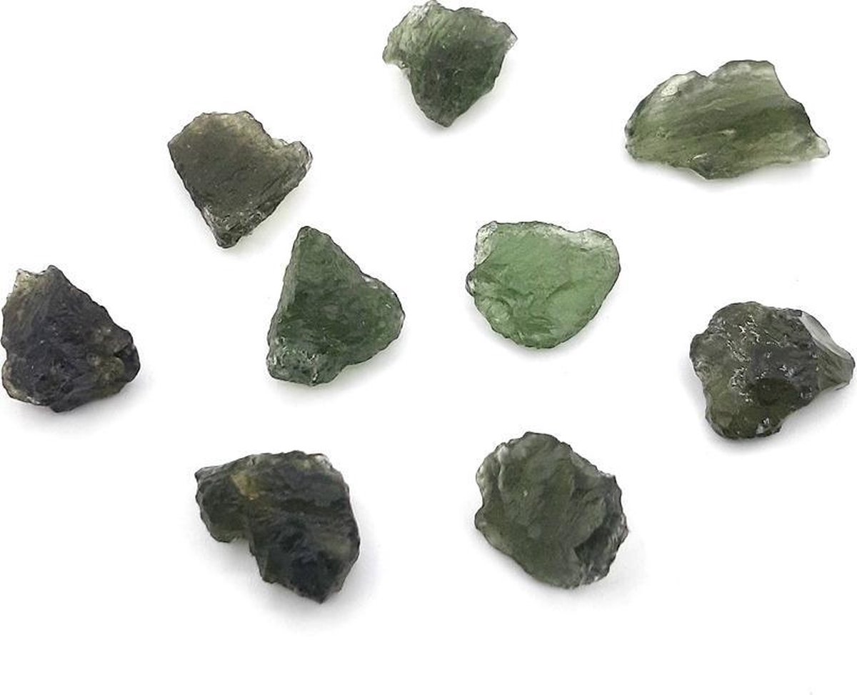 Ruwe edelsteen Moldaviet uit Tjechië (ca. 28 kt)