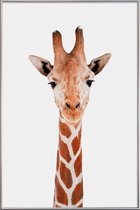 JUNIQE - Poster met kunststof lijst Giraffe -13x18 /Bruin & Wit