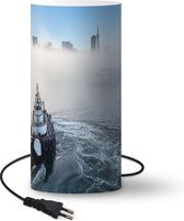 Lamp Sleepboot - Sleepboot heeft last van dichte mist - 33 cm hoog - Ø16 cm - Inclusief LED lamp