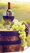 Gards Tuinposter Wijn met Druiven op een Vat in Toscane - 100x150 cm - Tuindoek - Tuindecoratie - Wanddecoratie buiten - Tuinschilderij