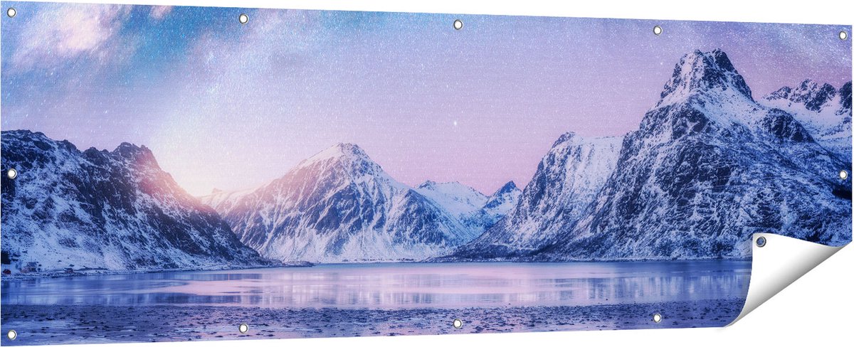 Gards Tuinposter Melkweg bij de Besneeuwde bergen - 180x60 cm - Tuindoek - Tuindecoratie - Wanddecoratie buiten - Tuinschilderij Multikleur