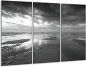 GroepArt - Schilderij -  Zee - Grijs, Zwart, Wit - 120x80cm 3Luik - 6000+ Schilderijen 0p Canvas Art Collectie