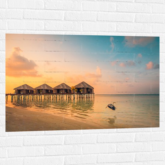 Muursticker - Luxe Vakantieverblijven boven de Zee aan de Maledieven - 105x70 cm Foto op Muursticker