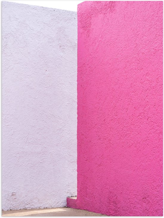Poster Glanzend – Witte en Roze Muren - 75x100 cm Foto op Posterpapier met Glanzende Afwerking