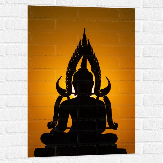 Muursticker - Silhouet van Buddha tegen Feloranje Zonsondergang - 60x90 cm Foto op Muursticker