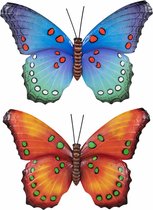 Set van 2x stuks tuindecoratie muur/wand/schutting vlinders van metaal in oranje en blauw tinten 48 x 30 cm