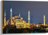 WallClassics - Hout - Sultan AhmetMoskee in de Nacht in Istanbul, Turkije - 75x50 cm - 9 mm dik - Foto op Hout (Met Ophangsysteem)