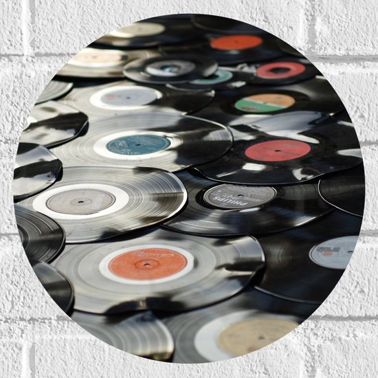 Muursticker Cirkel - Verschillende Muziekplaten met Verschillende Kleuren - 30x30 cm Foto op Muursticker