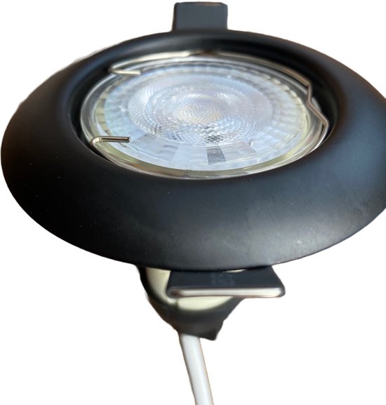 Inbouwspot met dimbare lamp en fitting - Rond zwart - GU10 Fitting - Dimbare ledlamp lichtkleur 3000K - Sparing 55-65 mm - Met 2 klemveren voor stevige bevestiging in het plafond.