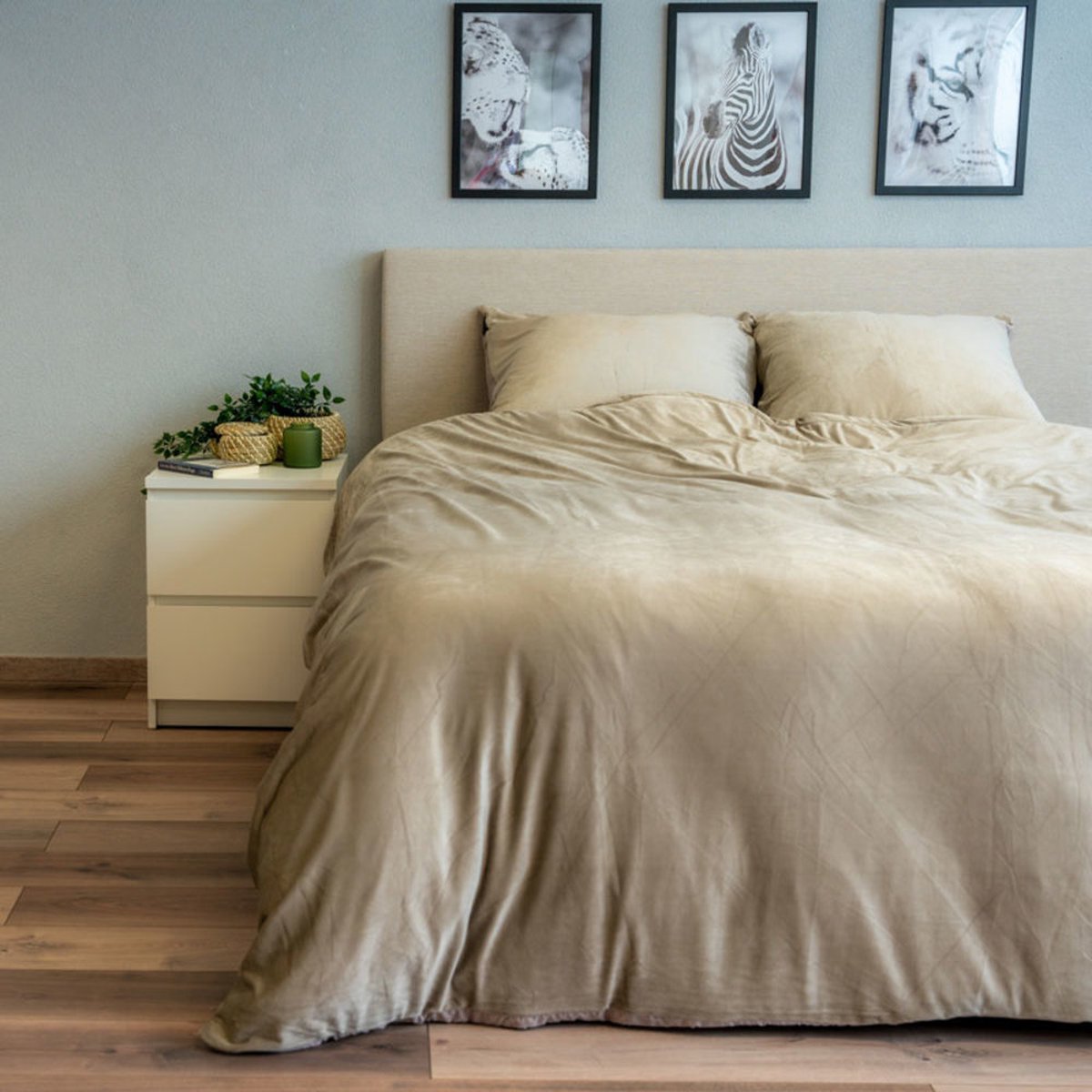 Beau Maison Velvet Dekbedovertrek Taupe Grey 140 x 220 cm + 1 kussensloop