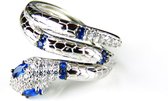 Ring in zilver model slang gezet met blauwe stenen en transparante cubic zirconia
