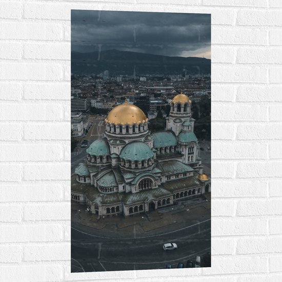 Muursticker - Blauw met Goude Alexaner Nevski-kathedraal Midden op het Plein - 50x100 cm Foto op Muursticker