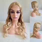 Braziliaanse Remy haren pruik 20 inch (50 cm) - real human hair - blonde golf haren - Braziliaanse pruik - echt menselijke haren - 13x1 T- lace pruik