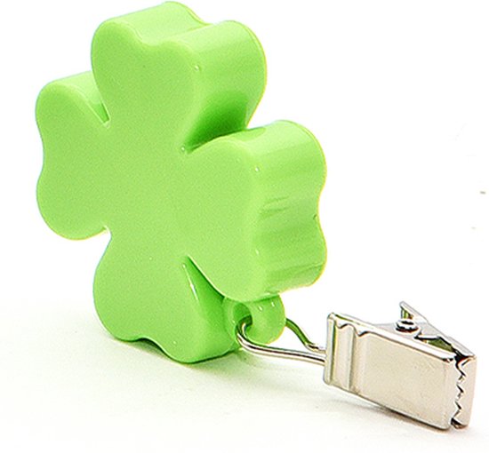 Lichtgroene klavertje vier clip, met zilverkleurige metalen clip.