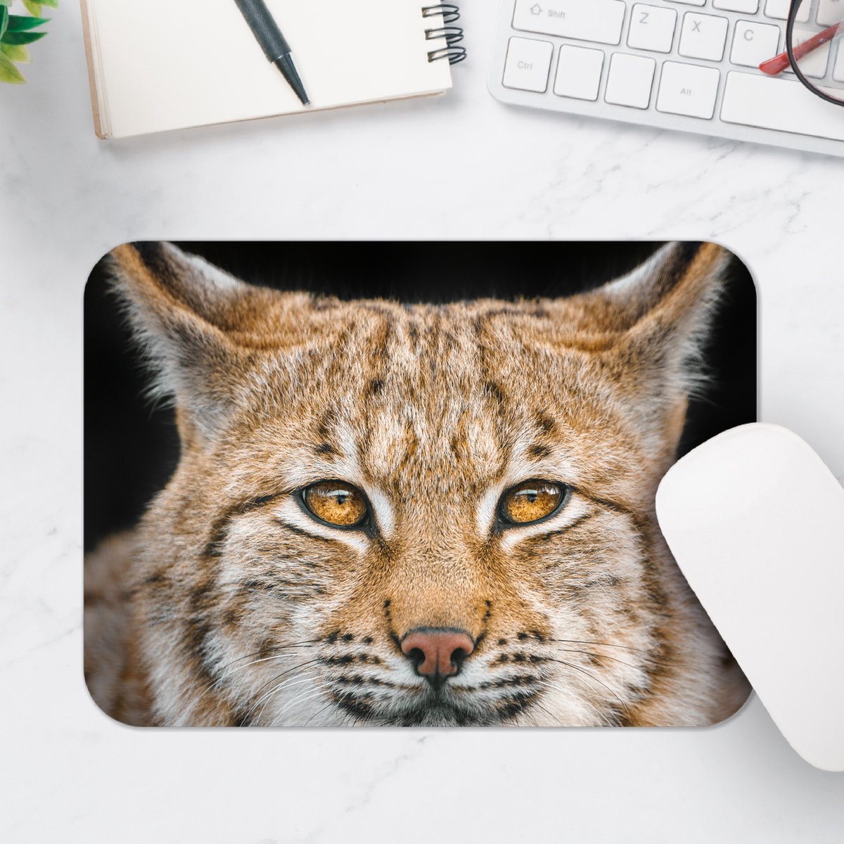 Muismat - Kop van Lynx met Oranje Ogen - 25x18 cm - 2 mm Dik - Muismat van Vinyl
