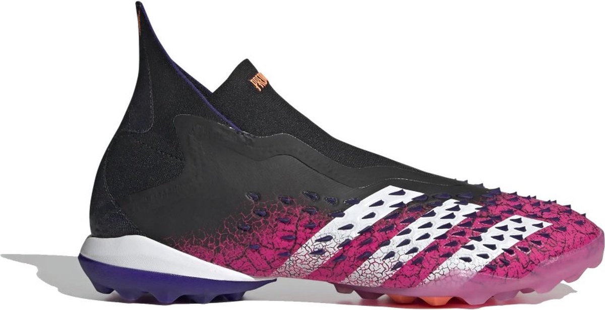 adidas predator freak maat 43