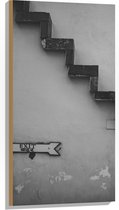 Hout - Trap voor Witte Muur in het Zwart- wit met Bordje Exit - 50x100 cm - 9 mm dik - Foto op Hout (Met Ophangsysteem)