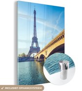 MuchoWow® Glasschilderij 120x160 cm - Schilderij acrylglas - Eiffeltoren vanaf de Seine - Foto op glas - Schilderijen