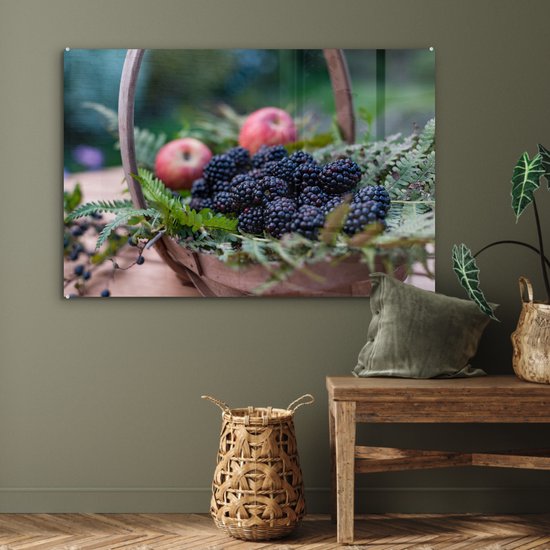 ® Glasschilderij 90x60 cm - Schilderij acrylglas - Bramen - Mand - Appels - Foto op glas - Muurdecoratie woonkamer - Wanddecoratie slaapkamer - Schilderijen