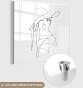 MuchoWow® Glasschilderij 90x90 cm - Schilderij acrylglas - Abstracte line art van een vrouw met een hoed op vierkant - Foto op glas - Schilderijen