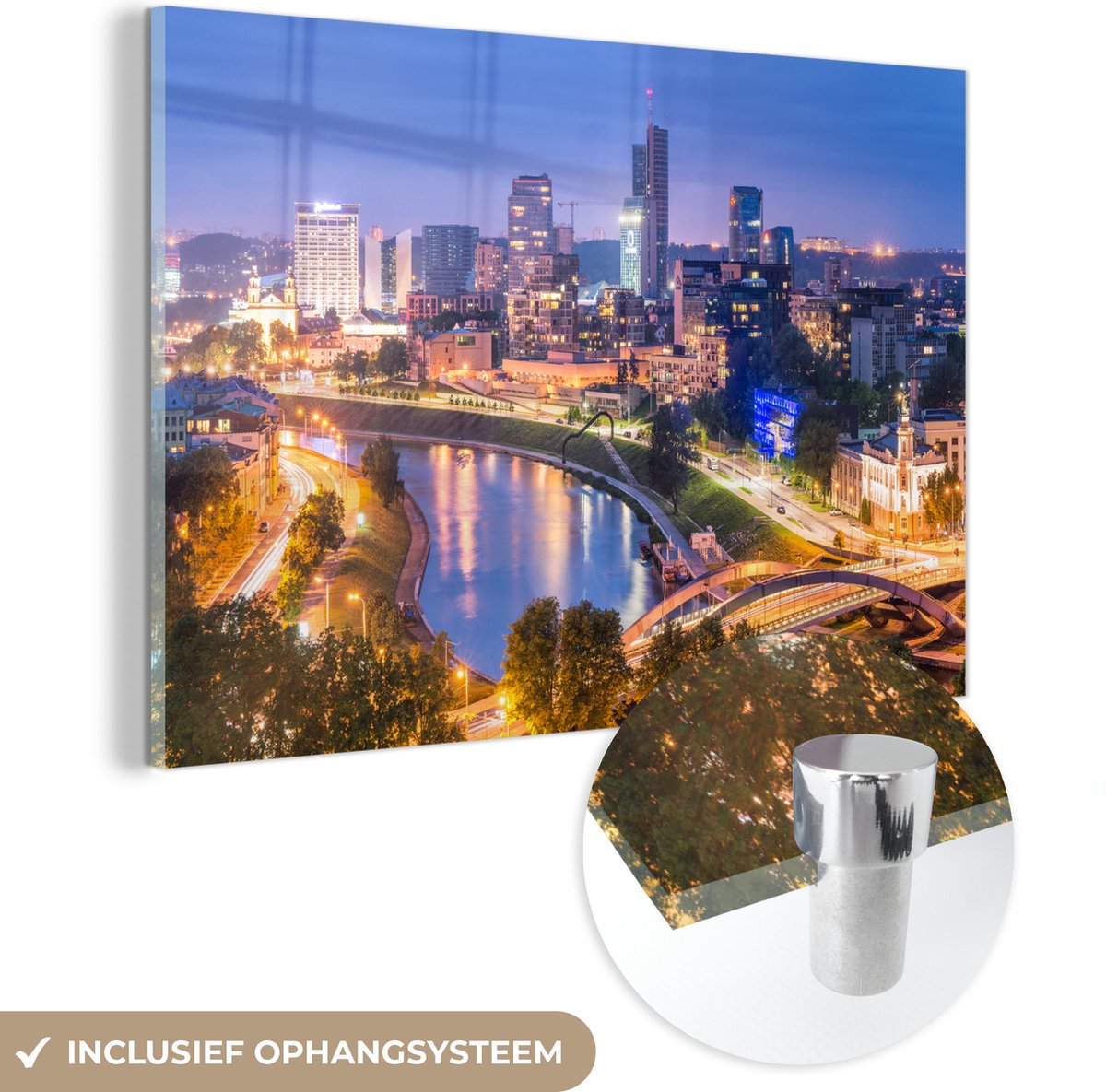 ® Glasschilderij 120x80 cm - Schilderij acrylglas - De Gediminas Tower in de stad Vilnius Litouwen - Foto op glas - Muurdecoratie woonkamer - Wanddecoratie slaapkamer - Schilderijen