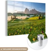 MuchoWow® Glasschilderij 90x60 cm - Schilderij acrylglas - Natuur aan de bergweide - Foto op glas - Schilderijen