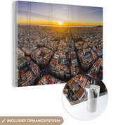 MuchoWow® Glasschilderij 160x120 cm - Schilderij acrylglas - Architectuur - Zon - Barcelona - Foto op glas - Schilderijen