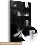 MuchoWow® Glasschilderij 80x120 cm - Schilderij acrylglas - Straat in Barcelona in film noir - Foto op glas - Schilderijen